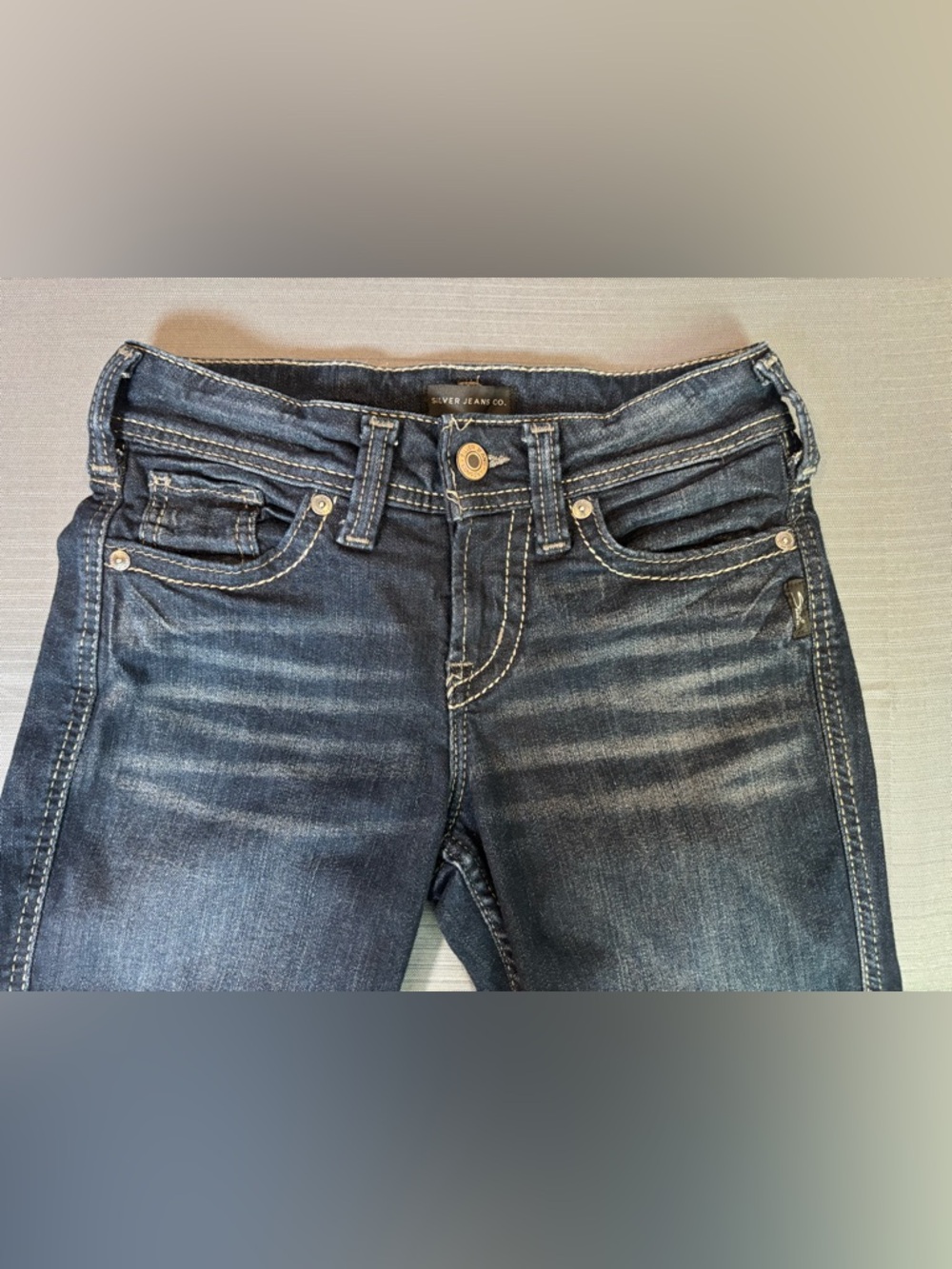 Silver Jeans Suki Slim Boot Jeans Women’s 26 Dark Wash Mid Rise Stretch Denim - Picture 3 of 9